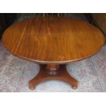 VICTORIAN MAHOGANY CIRCULAR TILT TOP BREAKFAST TABLE ON QUADRAFOIL SUPPORTS