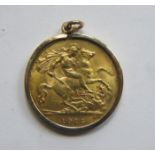 MOUNTED 1915 GOLD HALF SOVEREIGN
