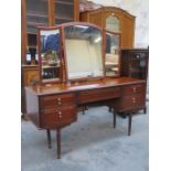 20th CENTURY FIVE DRAWER DRESSING TABLE