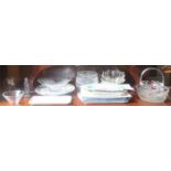 PARCEL OF VARIOUS SUNDRY CERAMICS & GLASSWARE INCLUDING WATERFORD CRYSTAL