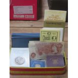 PARCEL OF DECIMAL COIN SETS, MINT COINS, TWO FESTIVAL OF BRITAIN COINS PLUS BRITISH BANK NOTES, ETC.