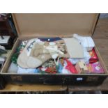 SUITCASE CONTAINING VINTAGE CHRISTMAS DECORATIONS