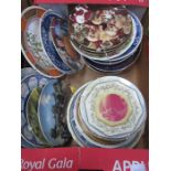 LOT CONTAINING VARIOUS COLLECTORS PLATES