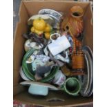 BOX OF SUNDRY CERAMICS INCLUDING STUDIO POTTERY, ETC.