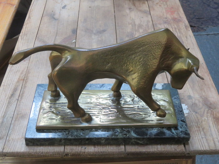 BRIAN BURGESS, BRONZED BRASS STYLIZED BULL STATUE ON MARBLE STAND, SIGNED,