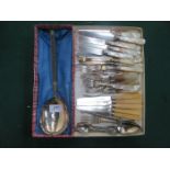 INTERESTING BOXED ORIENTAL SPOON PLUS VARIOUS SILVER AND SILVER COLOURED FLATWARE
