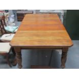 VICTORIAN MAHOGANY EXTENDING DINING TABLE WITH TWO LEAVES (FOR RESTORATION)