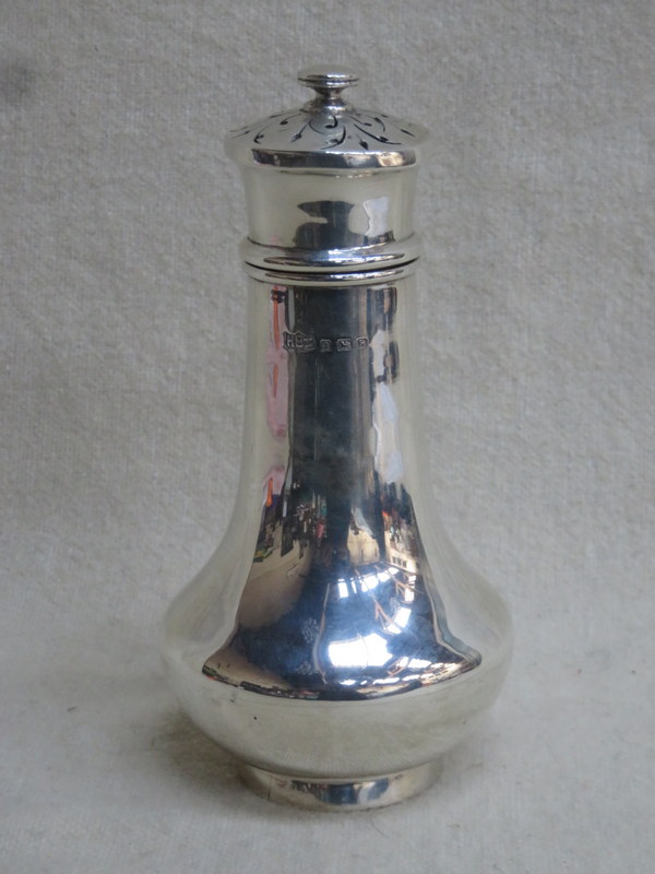 HARDY BROS HALLMARKED SILVER SUGAR SIFTER, BIRMINGHAM ASSAY, 1907,