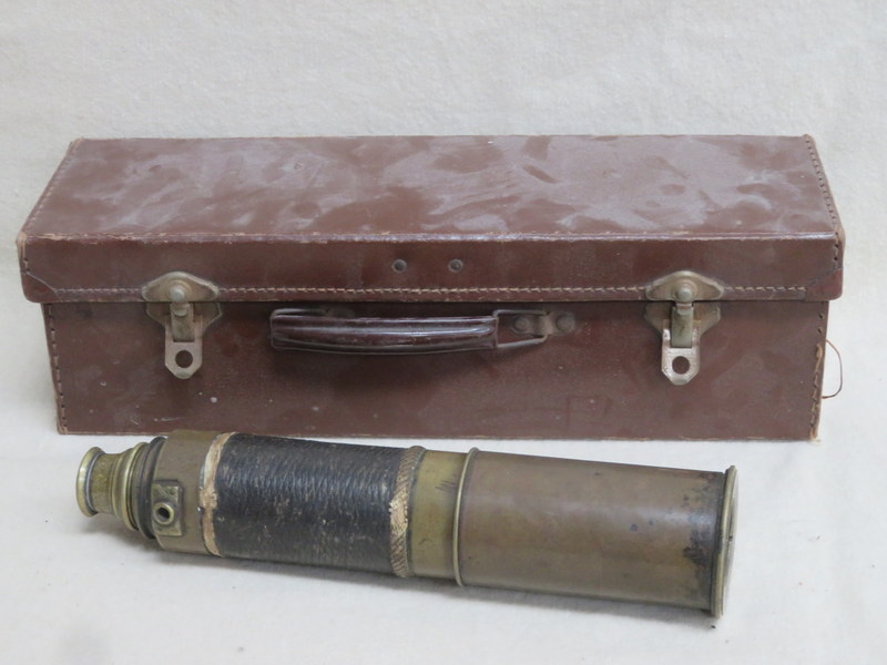 VINTAGE BRASS AND LEATHER THREE DRAW MARINE TELESCOPE WITH LEATHER CASE
