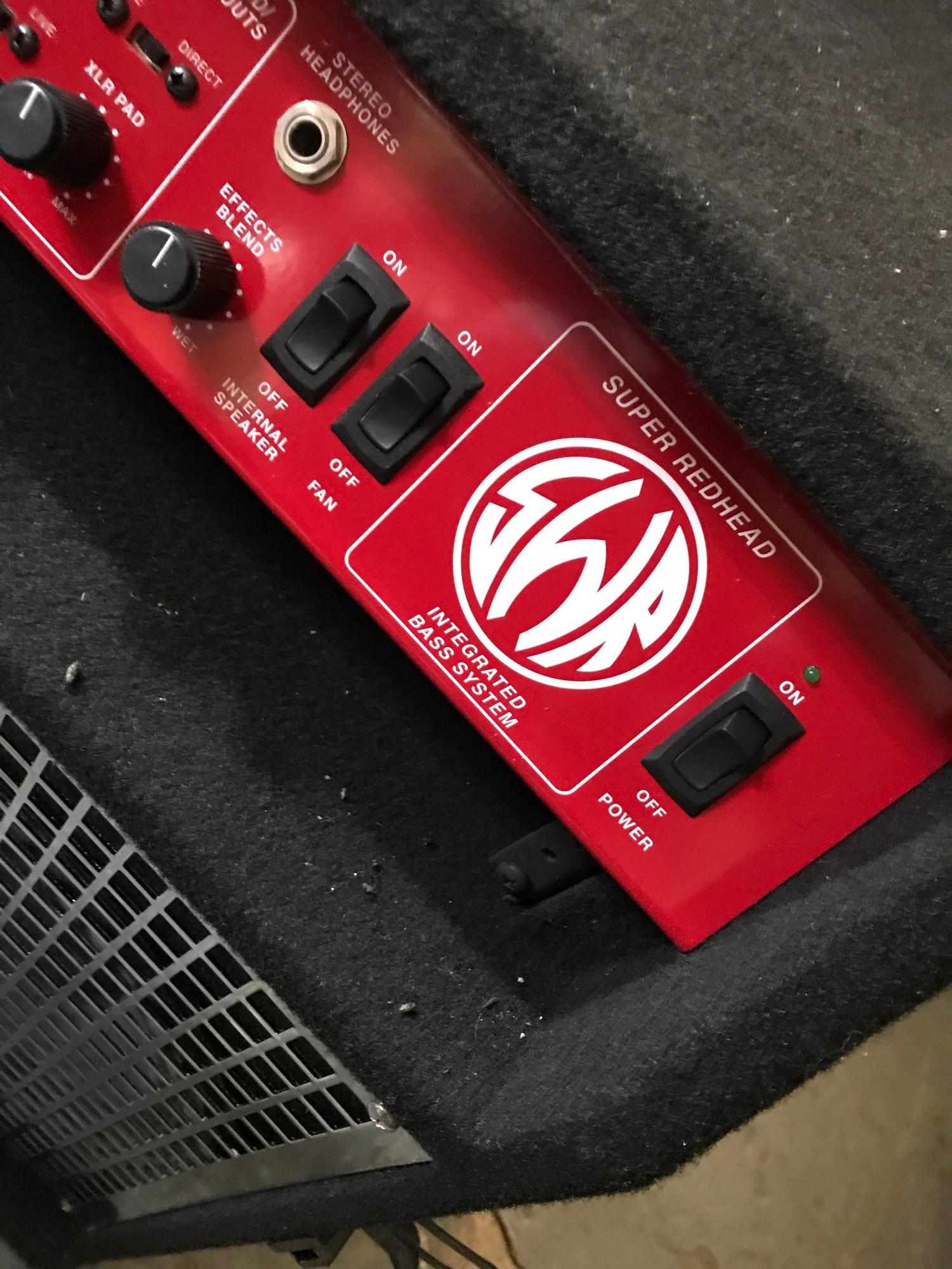 SUPER REDHEAD BASS AMP 10