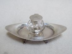 Asprey of London hallmarked silver & glass inkwell on stand dated 1908. Total weight Approx. 207.1g