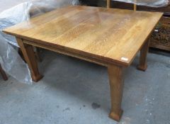 20th century oak extending dining table, with one leaf, Approx dimensions (without leaf) 71cm H X