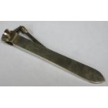 Hallmarked silver cigar cutter, London assay dated 1920 by Cohen and Charles. Approx. 32.9g