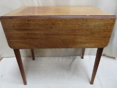 Victorian mahogany drop leaf single drawer Pembroke table. Approx. 71cm H x 76cm W x 45cm D