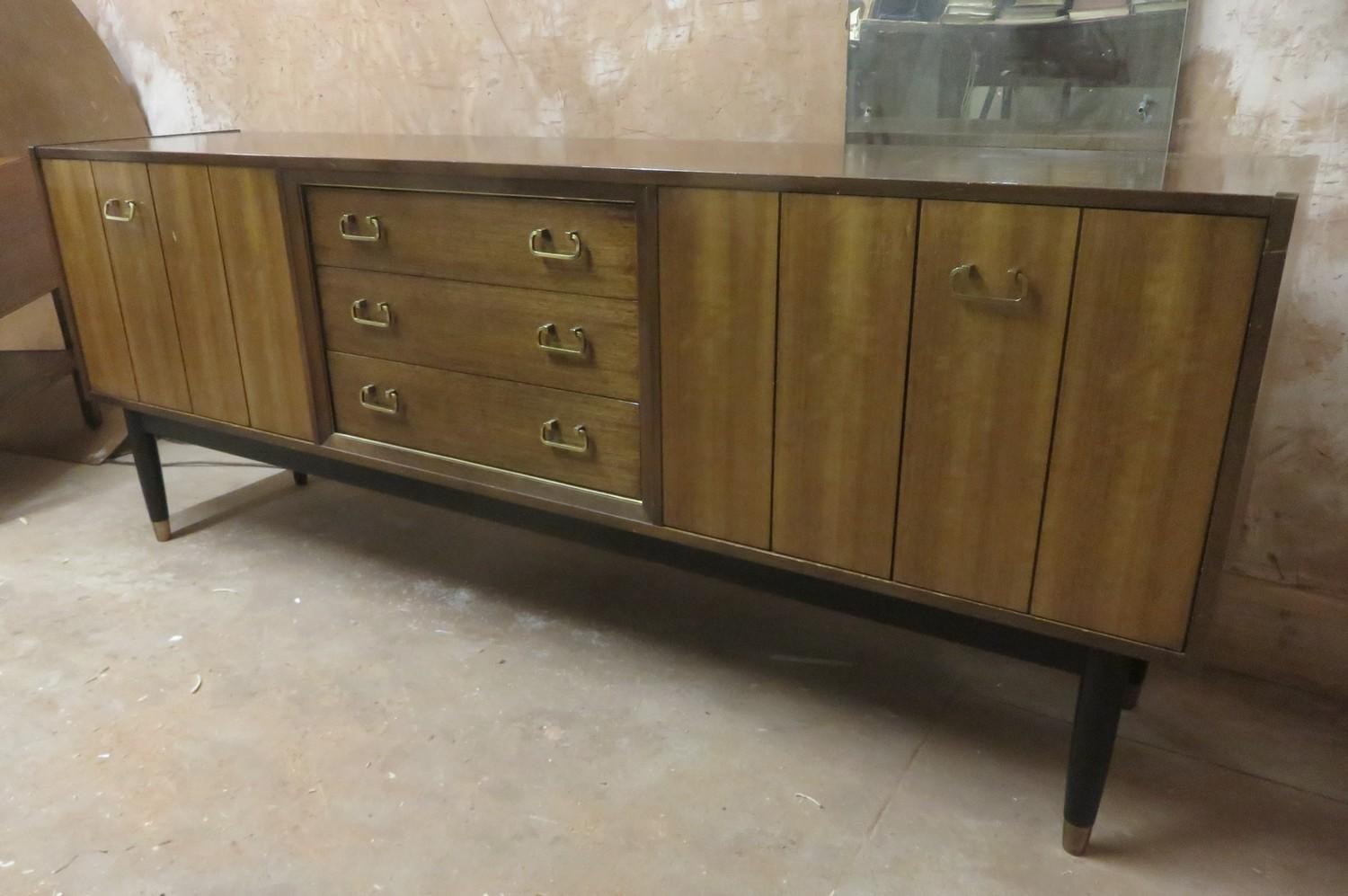 G-Plan mid 20th century long John sideboard. Approx. 75cms high x 191cms wide x 75cms high