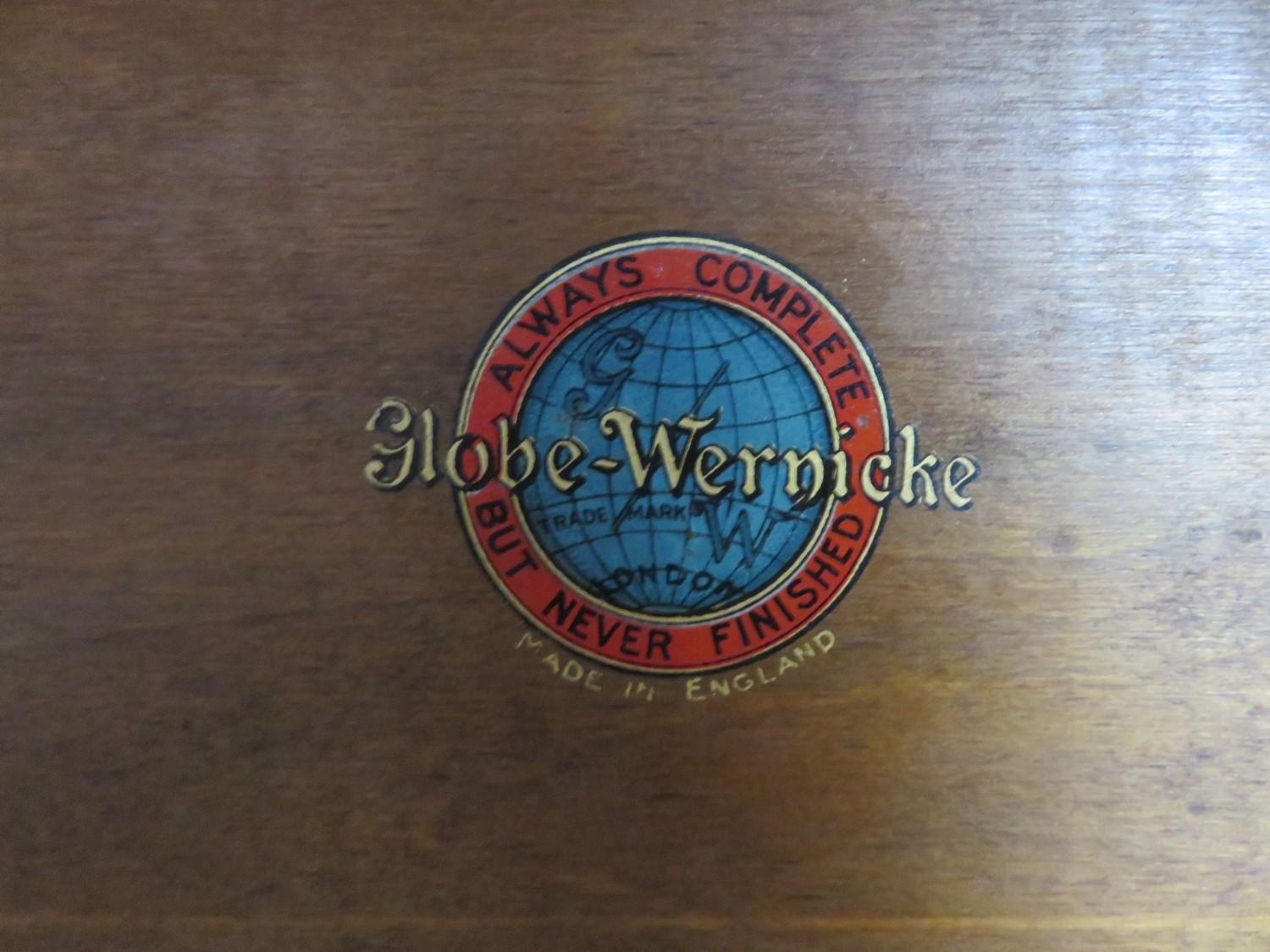 Globe - Wernicke, late 19th/early 20th century glazed four section stacking bookcase, with signle - Image 2 of 2