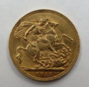 George V gold full sovereign, dated 1911. Approx. 8.2g