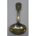 George III Hallmarked silver caddy spoon, with shell decoration to handle, London assay by Thomas