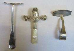 Hallmark silver baby rattle mop handle, Birmingham assay dated 1919 by William Vale and Sons. Also