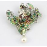 A 925 silver enamelled brooch/pendant set with emeralds and a pearl, L. 6cm.