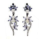 A pair of 925 silver drop earrings set with marquise cut tanzanites and pearls, L. 4.5cm.