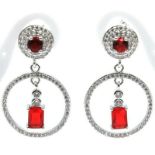 A pair of 925 silver stone set drop earrings, L. 3.5cm.