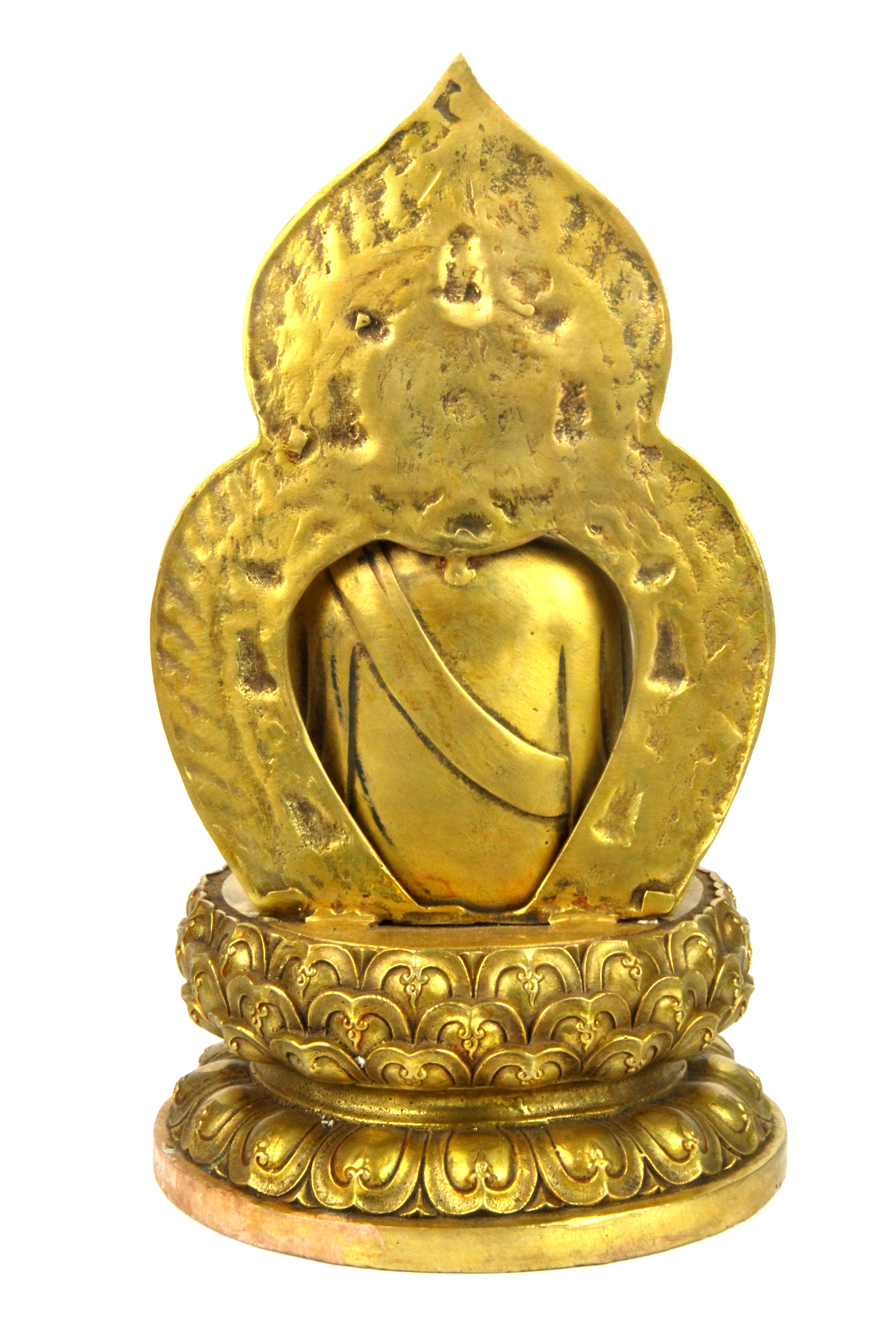 A gilt bronze figure of the seated Buddha, H. 18cm. - Image 2 of 3