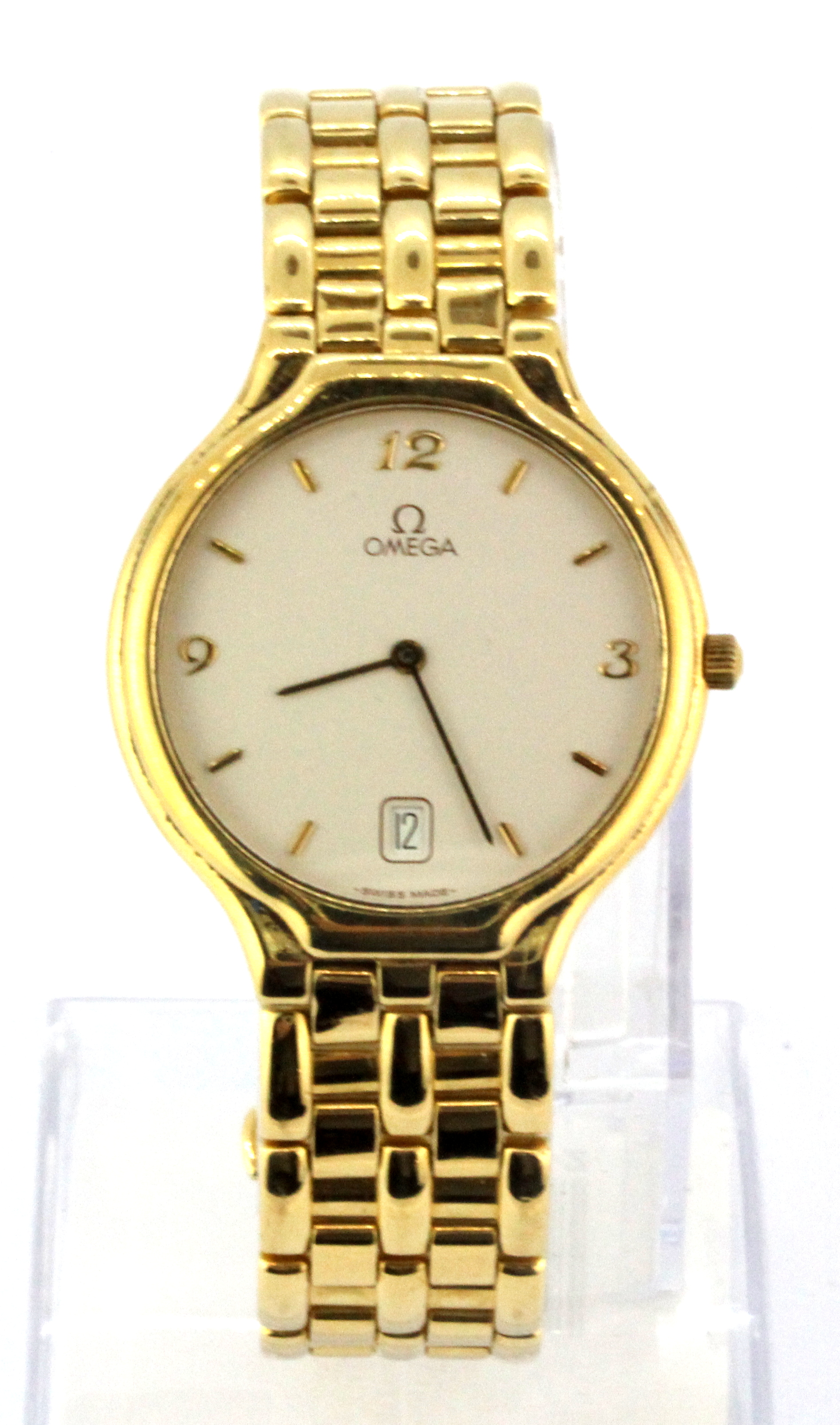 A gentleman's Omega 18ct yellow gold wrist watch. Understood to be in good working condition.