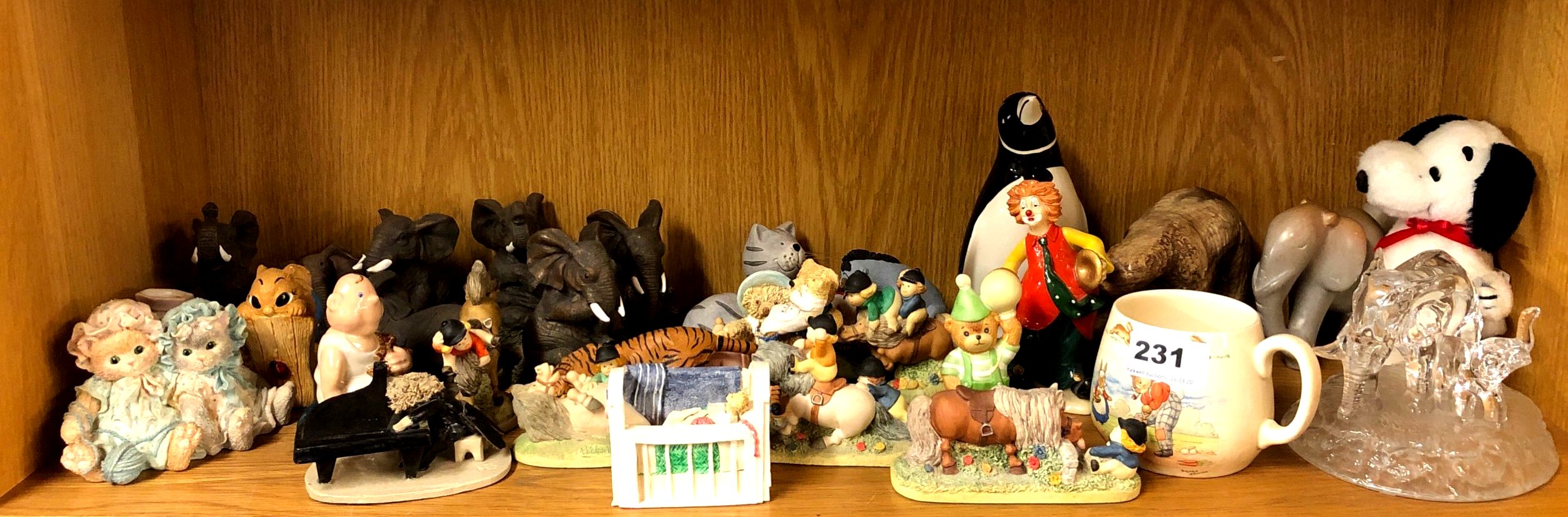 A large quantity of resin and other animal figures.