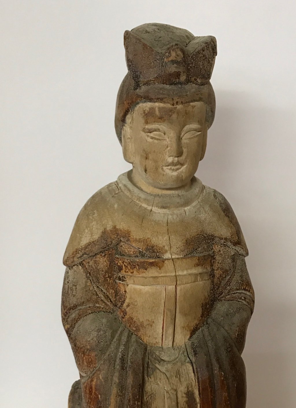 An early 20thC Chinese carved wooden ancestor figure of a woman with bound feet wearing robes and - Image 3 of 4