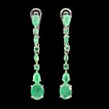 A pair of 925 silver drop earrings set with oval cut emeralds, L. 5cm.