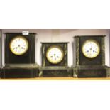 Three 1970's French slate striking mantle clocks H.27cm. Condition: working condition unknown.