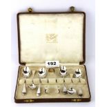 A case of hallmarked silver teaspoons and sugar tongs c.1909 Sheffield. Condition : Good.