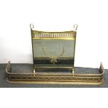 An Edwardian mirrored brass fire screen, H. 68cm, together with a brass fender.