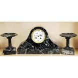 An Art Deco French marble clock set, H. 23cm. Working condition : unknown.