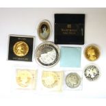A quantity of mixed silver and other commemorative coins and medals.