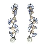 A pair of 925 silver drop earrings set with pearls, cream pearls and pear cut tanzanites, L. 5cm.