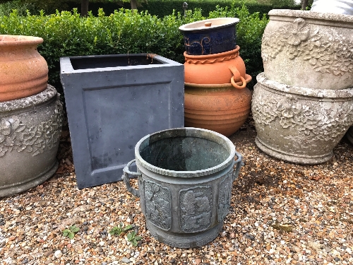 A 19th century Chinese cast bronze planter with bamboo design handles, featuring scenes of - Image 4 of 4