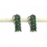 A pair of 925 silver earrings set with marquise cut emeralds, L. 1.5cm.