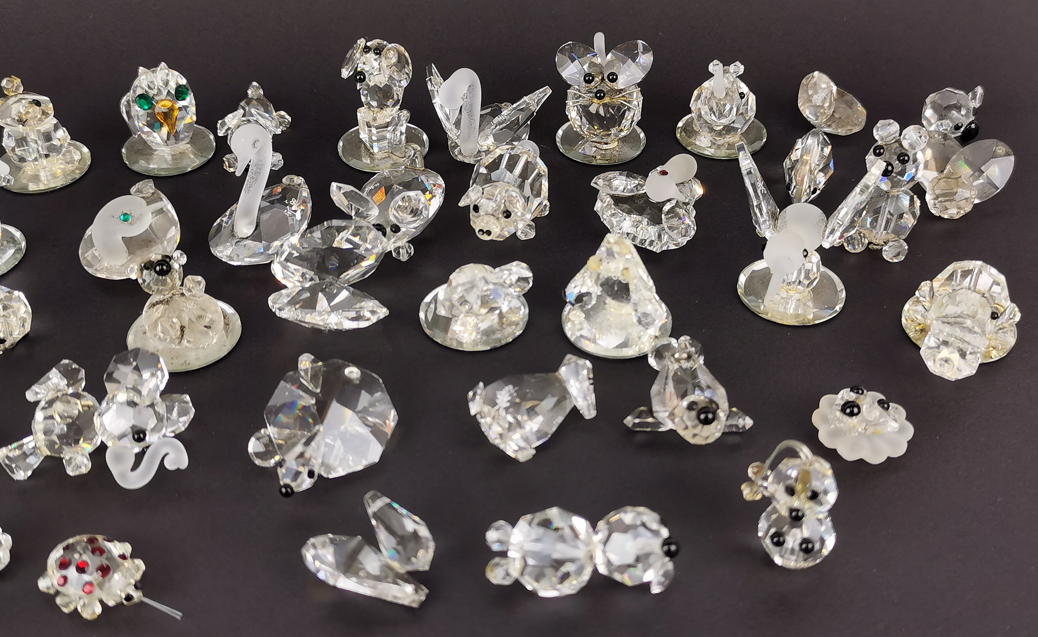 A collection of Mayfair crystal figurines. - Image 3 of 4