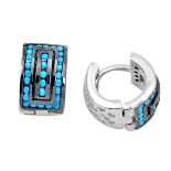 A pair of 925 silver turquoise set hoop earrings, L. 1.2cm.