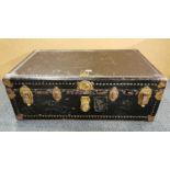 An Oshkosh vintage cabin trunk, 92 x 54 x 33cm, no key.