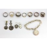 A quantity of silver jewellery.