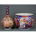 A 19th Century Japanese Imari porcelain bowl, H. 16cm, together with a 19th Century Imari vase, H.