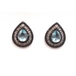 A pair of 925 silver earrings set with pear cut bluet topaz and other stones, L. 2.1cm.