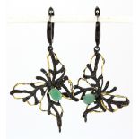 A pair of 925 silver gilt butterfly shaped earrings set with oval cut emeralds, L. 6cm.