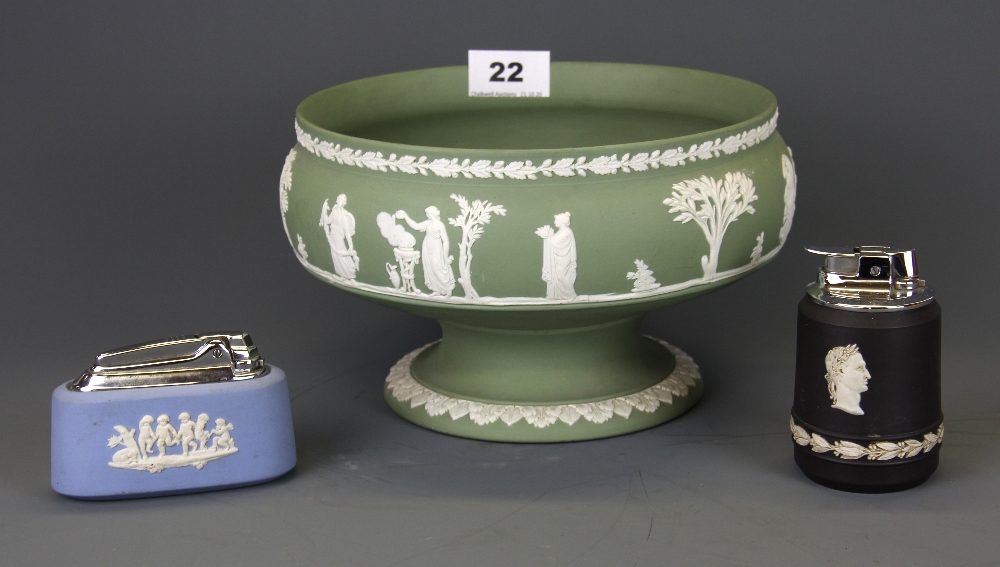 A Wedgwood porcelain fruit bowl, Dia. 22cm, together with two Wedgwood table lighters.