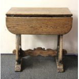 A small 18th Century oak drop leaf side table, 47, 51 x 47cm