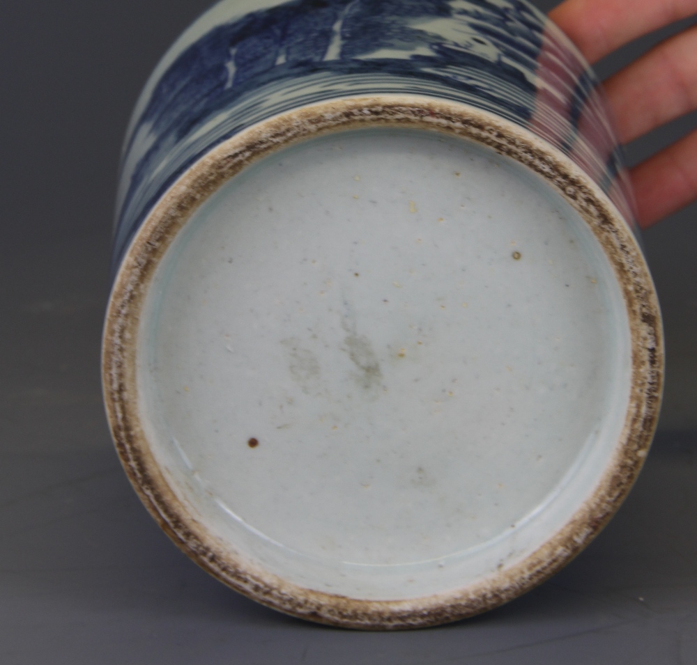 A Chinese hand painted porcelain brush pot, H. 13cm. - Image 3 of 3