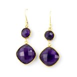 A pair of 925 silver gilt drop earrings set with faceted cut amethysts, L. 4.5cm.